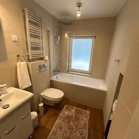Pod Skalka Apartment *
