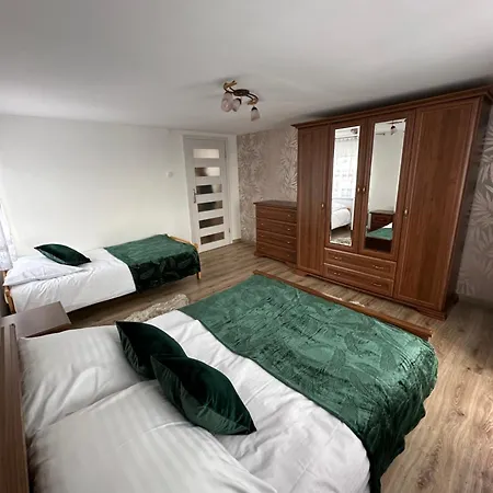 Pod Skalka Apartment Sromowce Wyzne