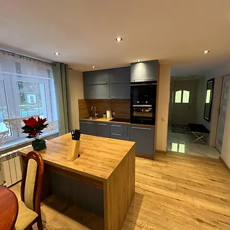 Pod Skalka Apartment Sromowce Wyzne