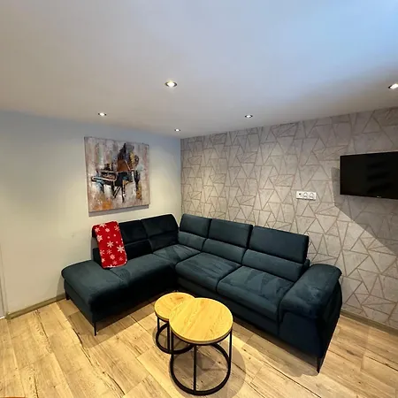Pod Skalka Apartment Sromowce Wyzne