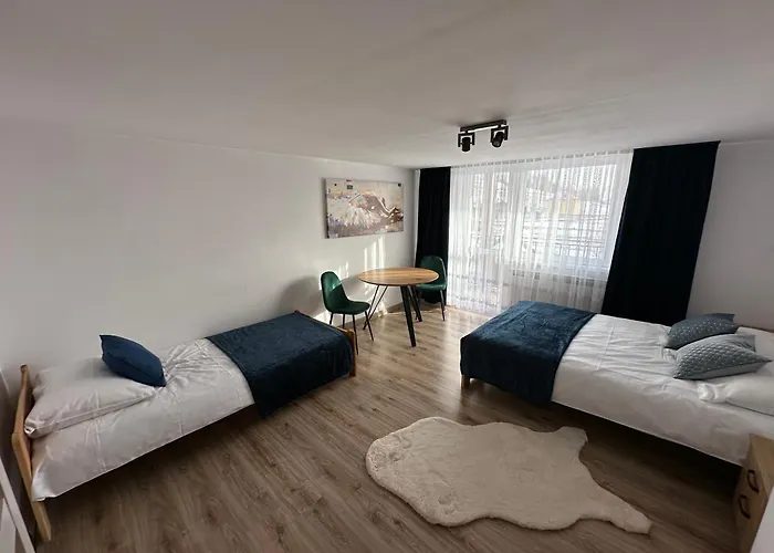 Pod Skałką Sromowce Wyzne